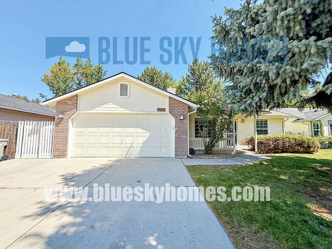 Building Photo - 3304 E Anemone Ct