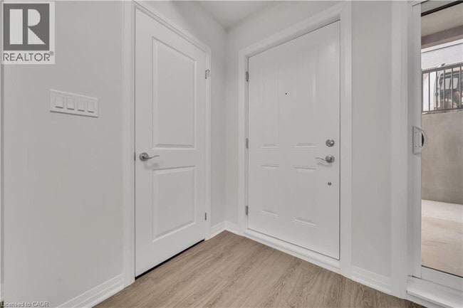 Photo - 25 Isherwood Ave