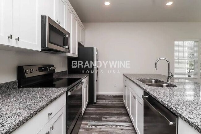 Photo - 1713 Eastway Dr