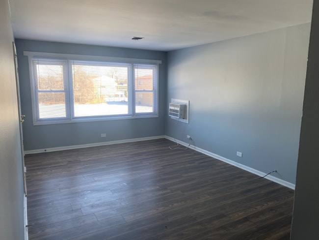 Photo - 444 W Hickory St