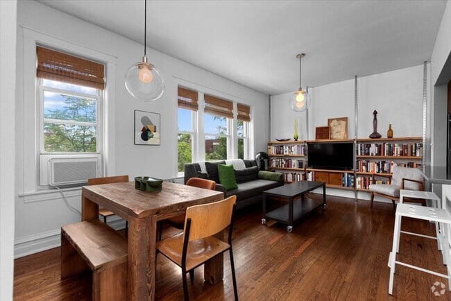 Building Photo - 4862 N Ashland Ave Unit 3E Rental