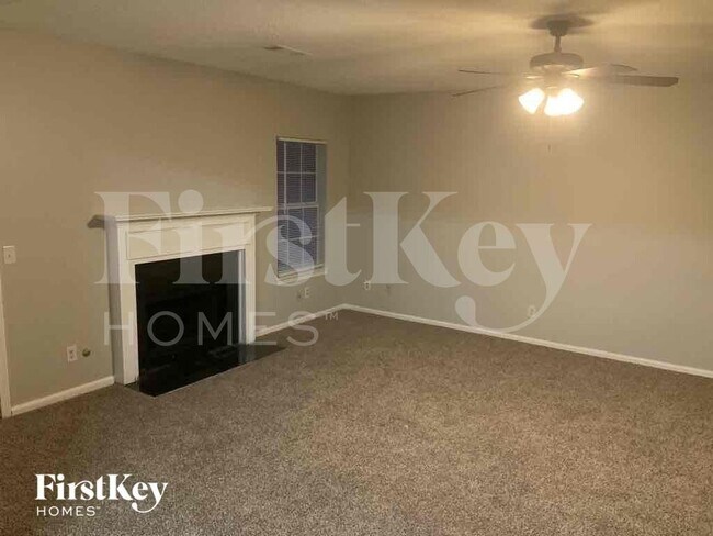 Photo - 226 Bonnes Dr SW