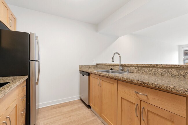 Photo - AVIA on Pike Street