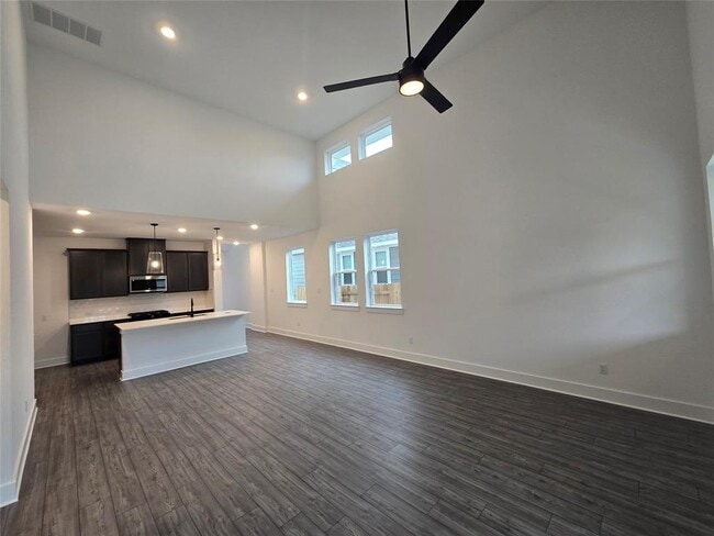 Photo - 224 Langhorne Bnd