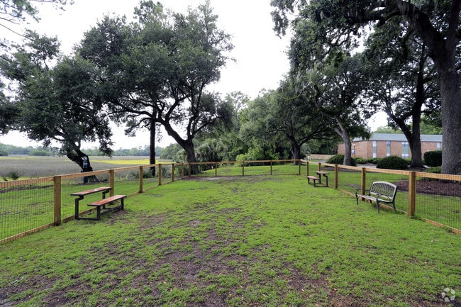 Oasis at West Ashley