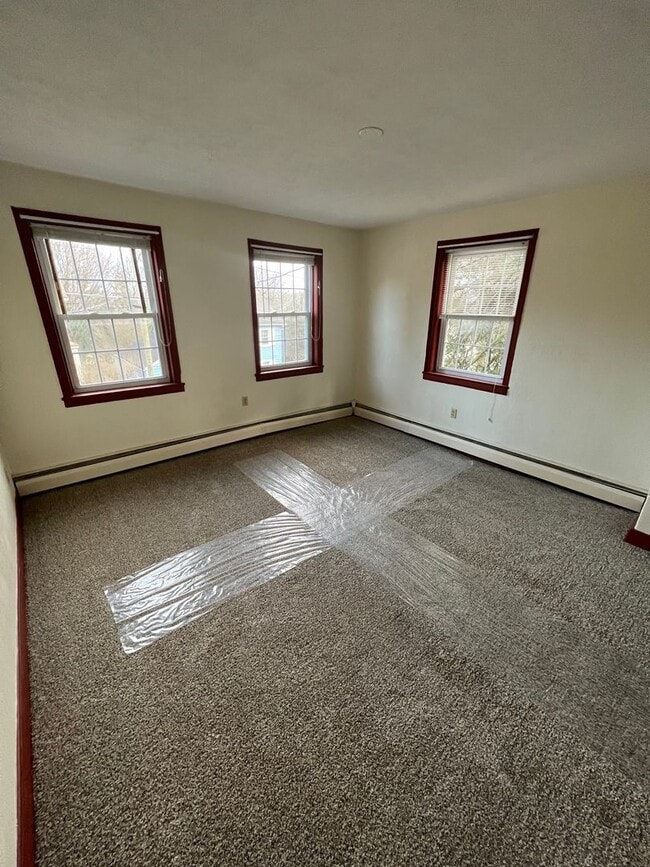 Photo - 46-48 N Main St Unidad 48 N Main St