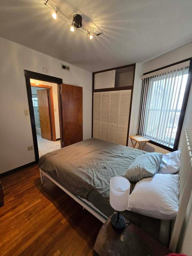 Photo - 5114 N Ashland Ave