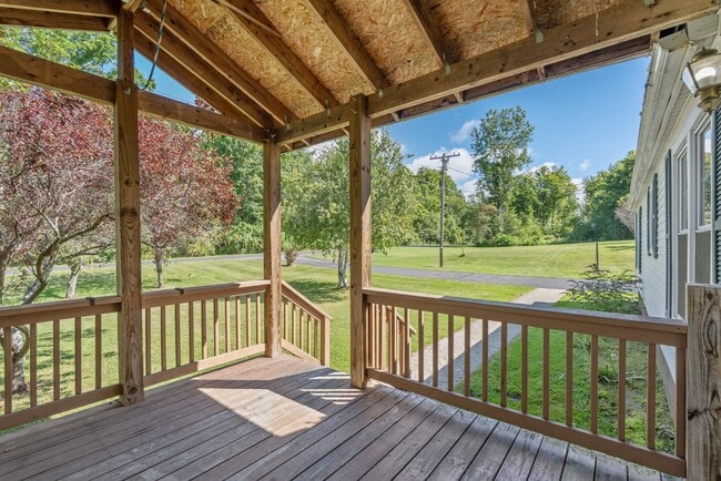239 Furniss Station Rd