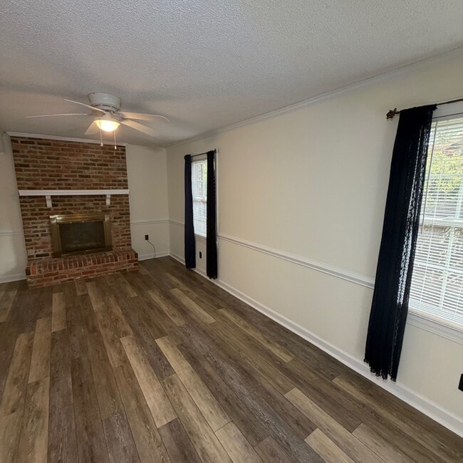 Photo - 3208 Ellsworth Dr