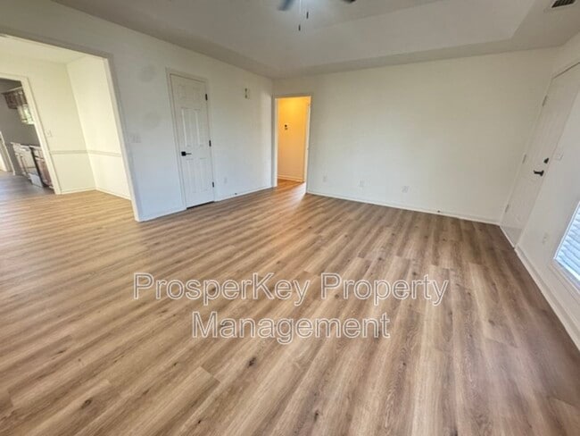 Photo - 2208 Summerwind Dr