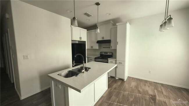 Photo - 16 S Indiana Ave Unit B