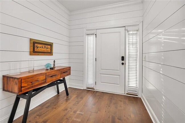 Photo - 505 Mariners Cir