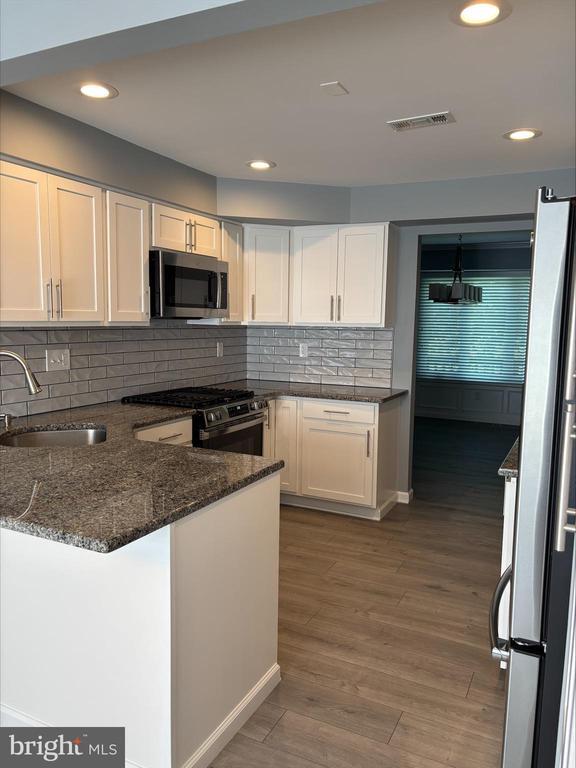 Building Photo - 87 Amity Dr Rental