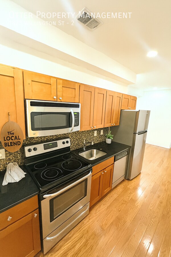 Photo - 1823 Willington St Unit 2