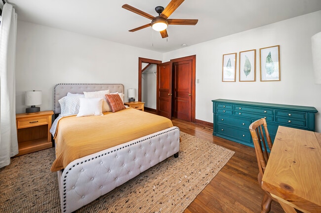 Photo - 107 Russell Ct Unidad 107 FURNISHED