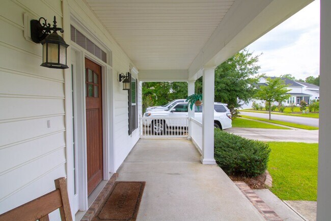 Photo - 4 Gresham Ln