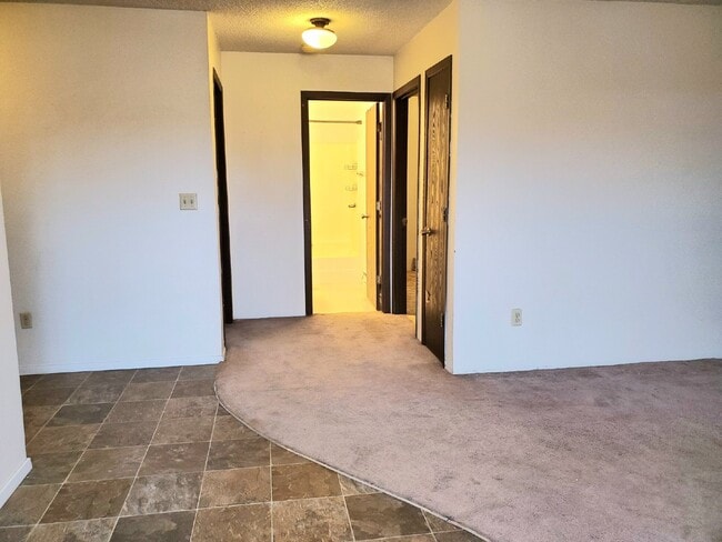 Photo - 2 bedroom, 1 bathroom Apt