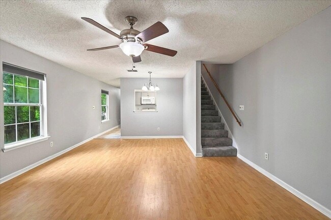 3001 Oak Park Ct