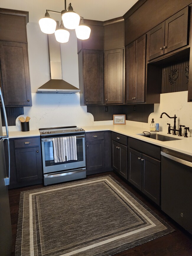 Photo - 432 E Main St Unidad 2