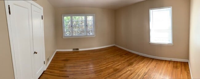 Photo - Comstock 3Bed/2bath Bungalow #1555