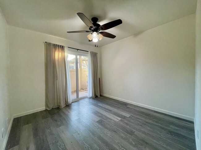Photo - 11517 Fury Ln Unidad 1