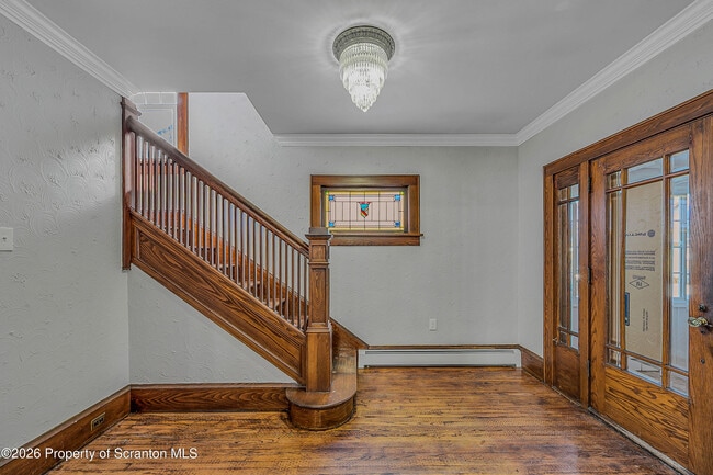 Photo - 2124 Shawnee Ave