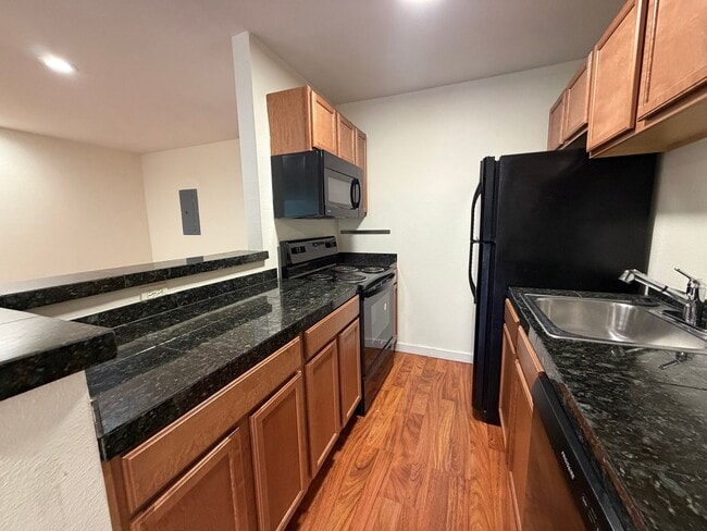 4109 Avondale Ave Unit 209-W