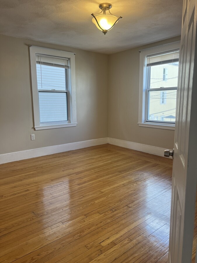 Photo - 16 Bynner St