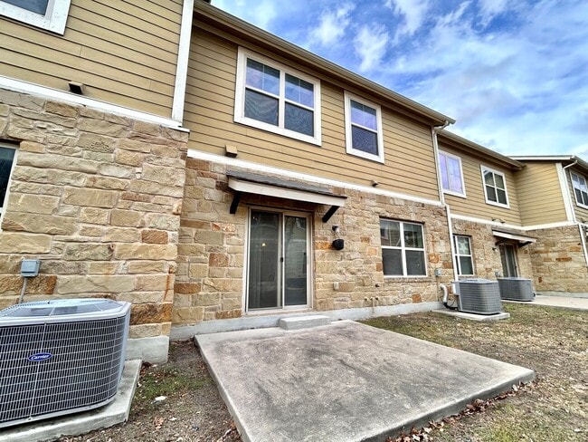 Photo - Stylish 2 Bedroom / 2.5 Bathroom Home – Two Levels, Move-In Ready
