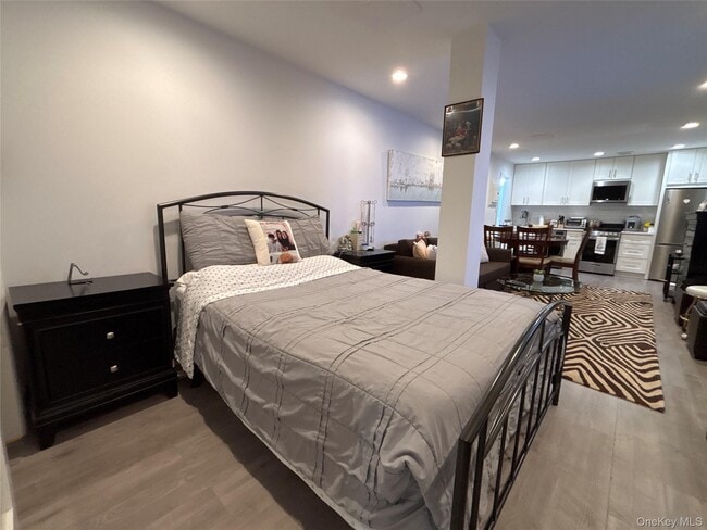 Photo - 30 Barstow Rd Unit LL4