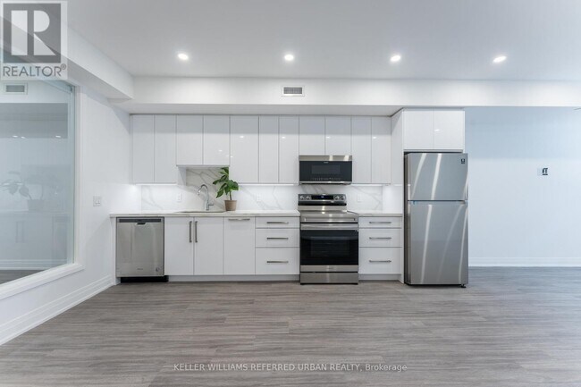 Photo - 475 Queen St W Unit 202