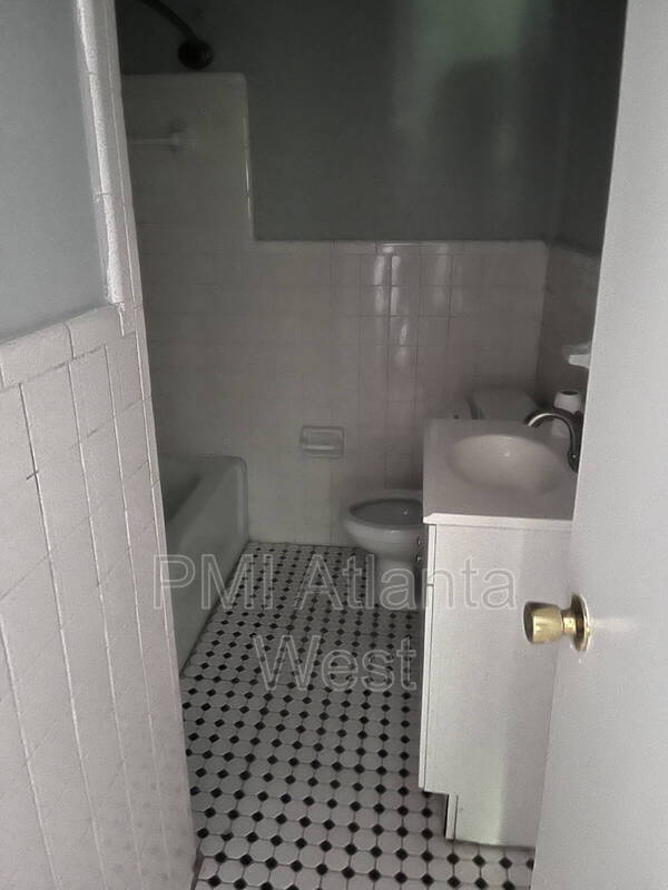 Photo - 165 Hidden Brook Ct