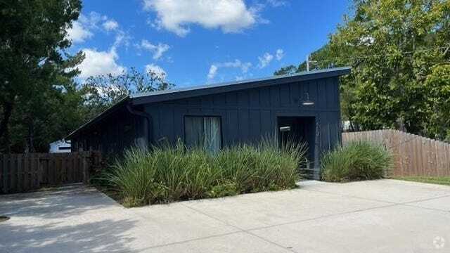 Building Photo - 1417 Highland Blvd Rental