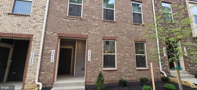 Building Photo - 2542 -A Verona Pl Rental