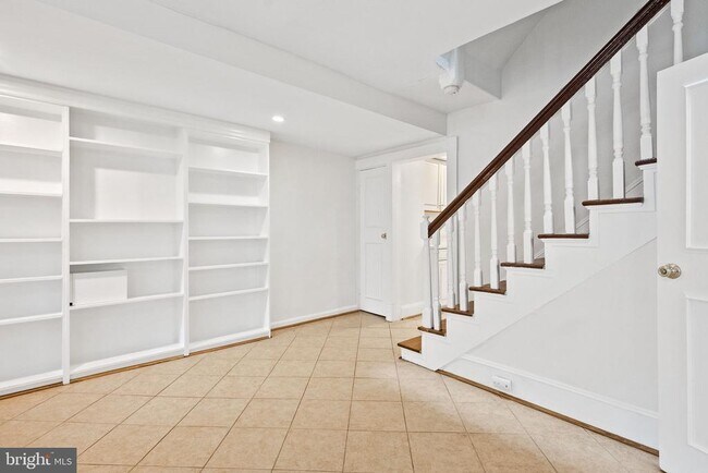 Photo - 1530 34th St NW