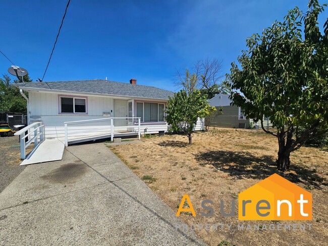 Building Photo - 924-926 Mt Pitt Ave. Unit 924 Mt Pitt