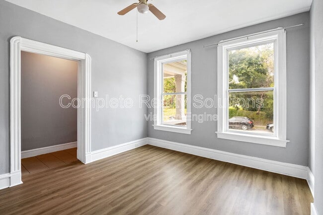 Photo - 5132 Kensington Ave Unidad 2