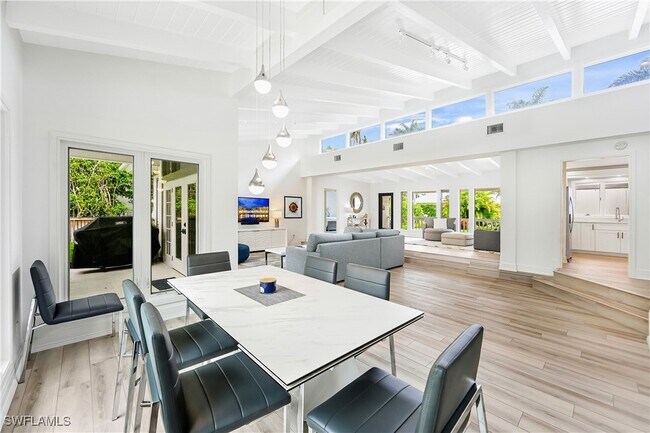 Photo - 134 16th Ave S