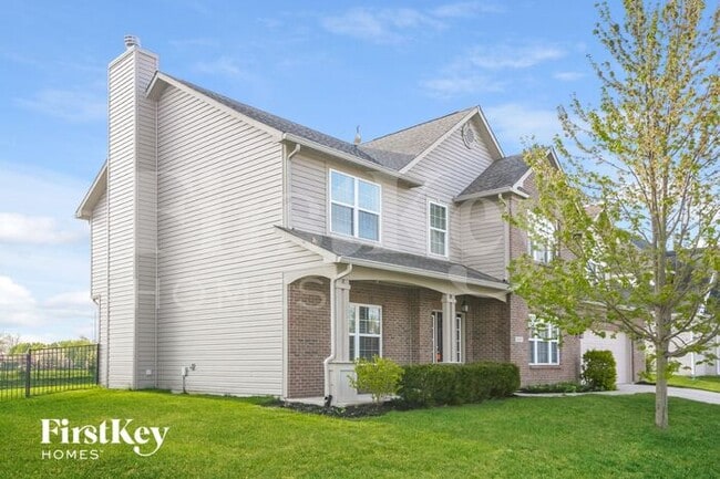 Photo - 2135 Woodfield Dr