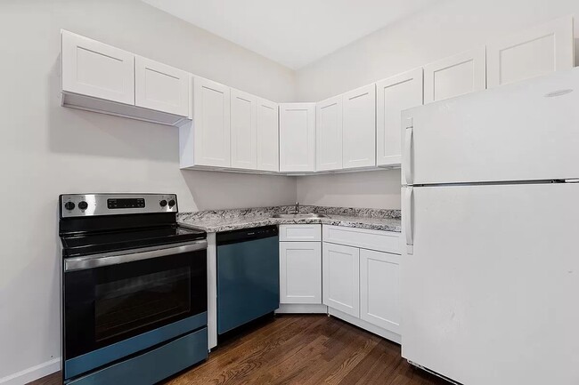 22-80 Steinway Street - 22-80 Steinway Street Apartment Unit 3