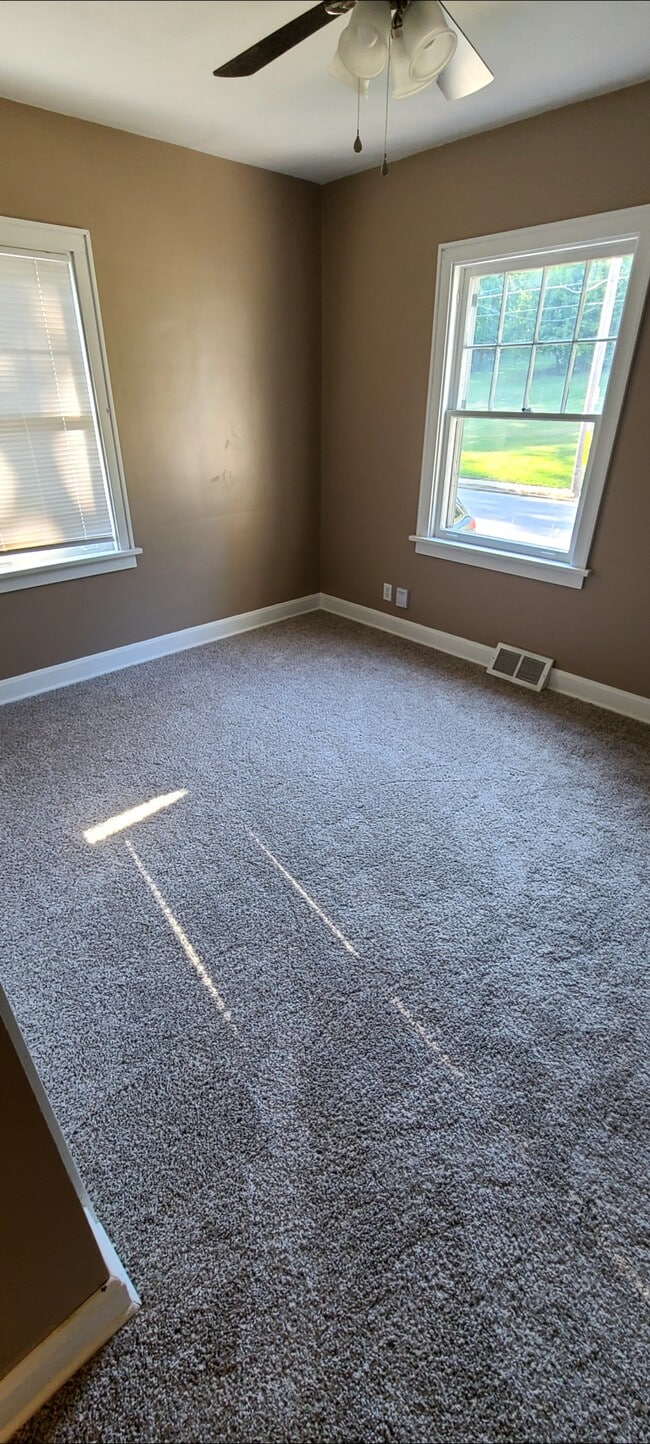 Photo - 2173 Telegraph Rd