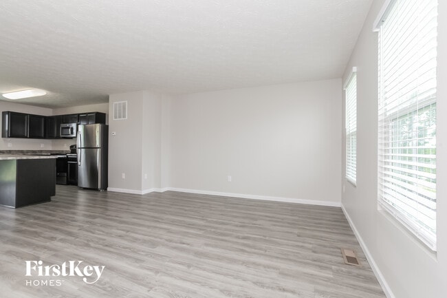 Photo - 4721 Megan Danielle Dr