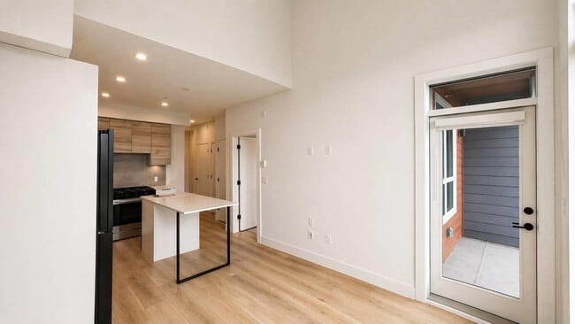 Photo - 30494 Cardinal Ave Unit 613