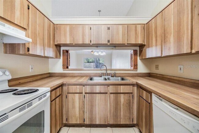 Photo - 3302 Laurel Dale Dr