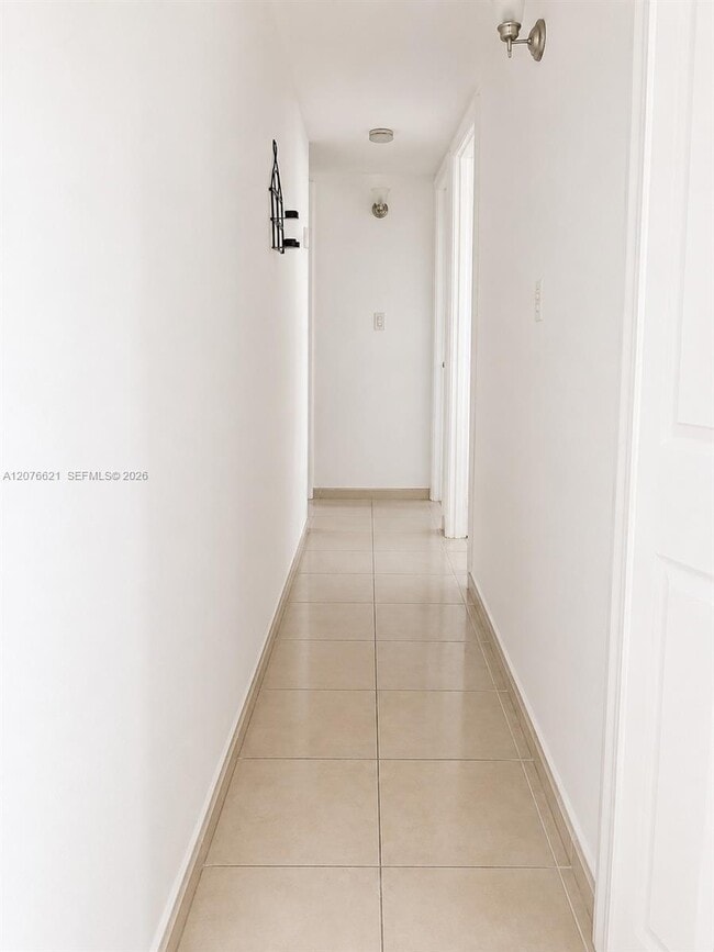 Photo - 666 W 81st St Unit 103