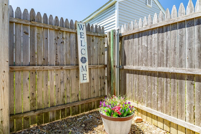 Photo - 12 Johnson Ave