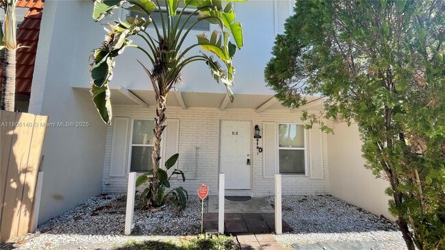 Photo - 918 SW 74th Ave Townhome