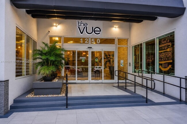 Building Photo - 1250 S Miami Ave Unit 2213