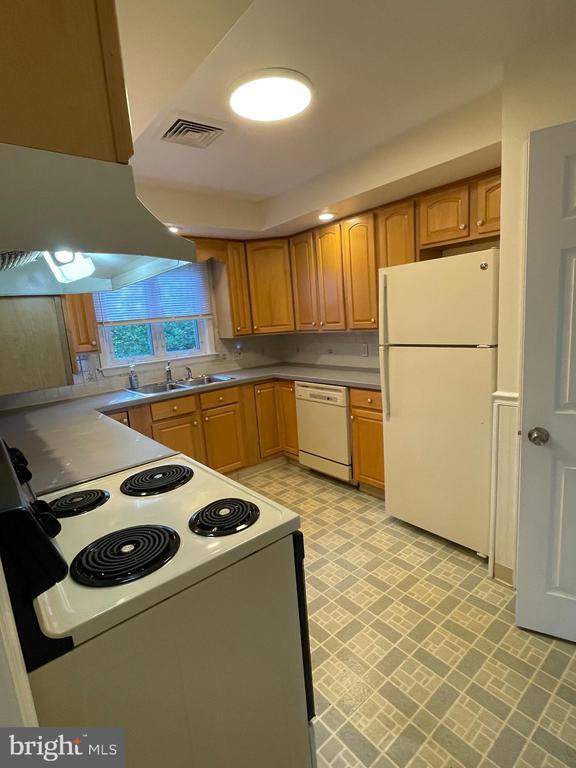 Photo - 31 Pershing Ave