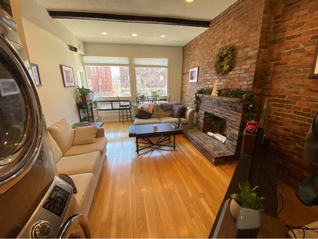 Photo - 235 Washington St Unit 2